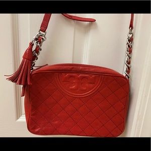 Tory burch bag.
